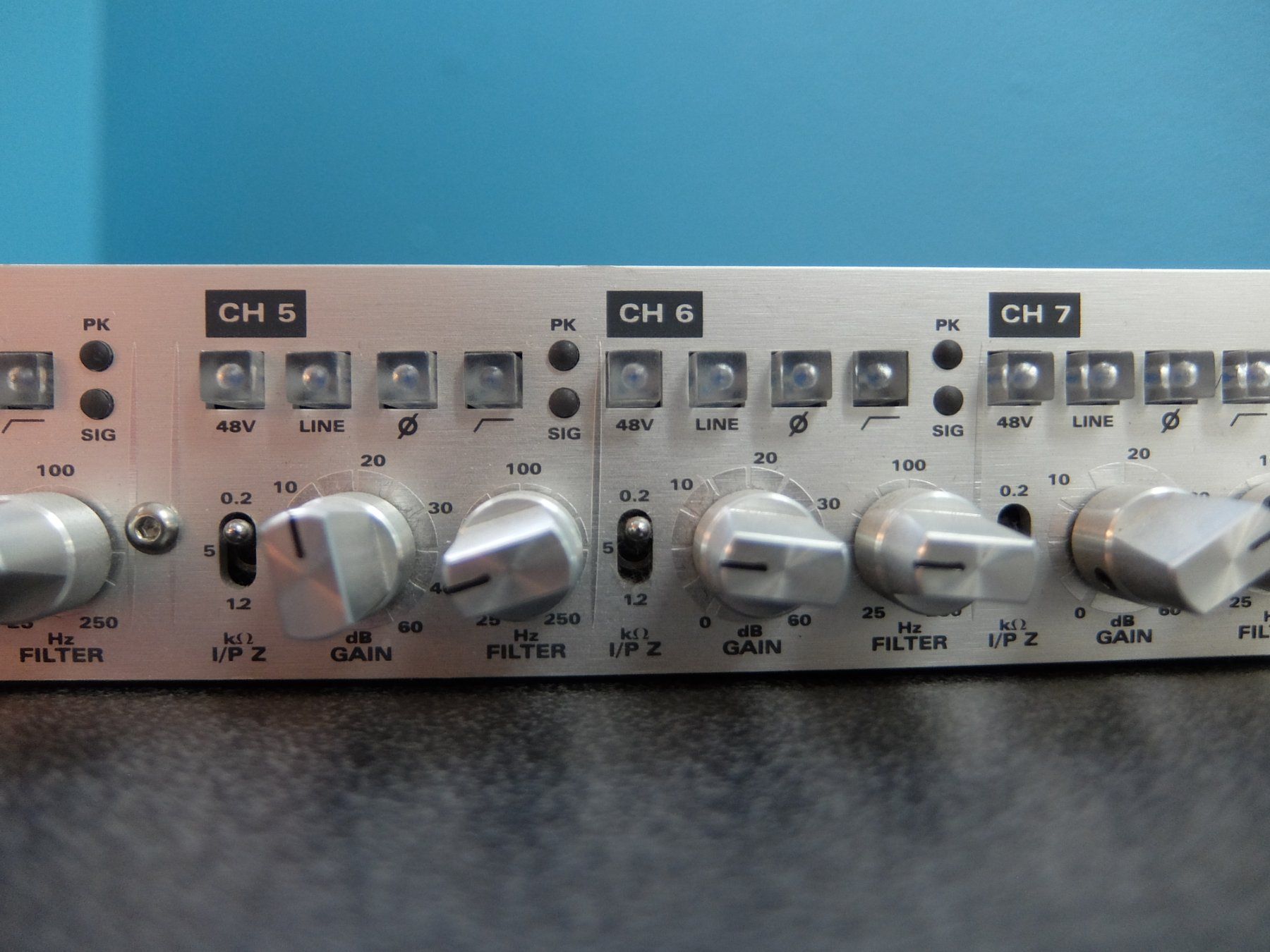 Verstärker: Audient ASP008 - 8ch variable impedance mic pre – Gebraucht aus St. Gallen von qflm 3