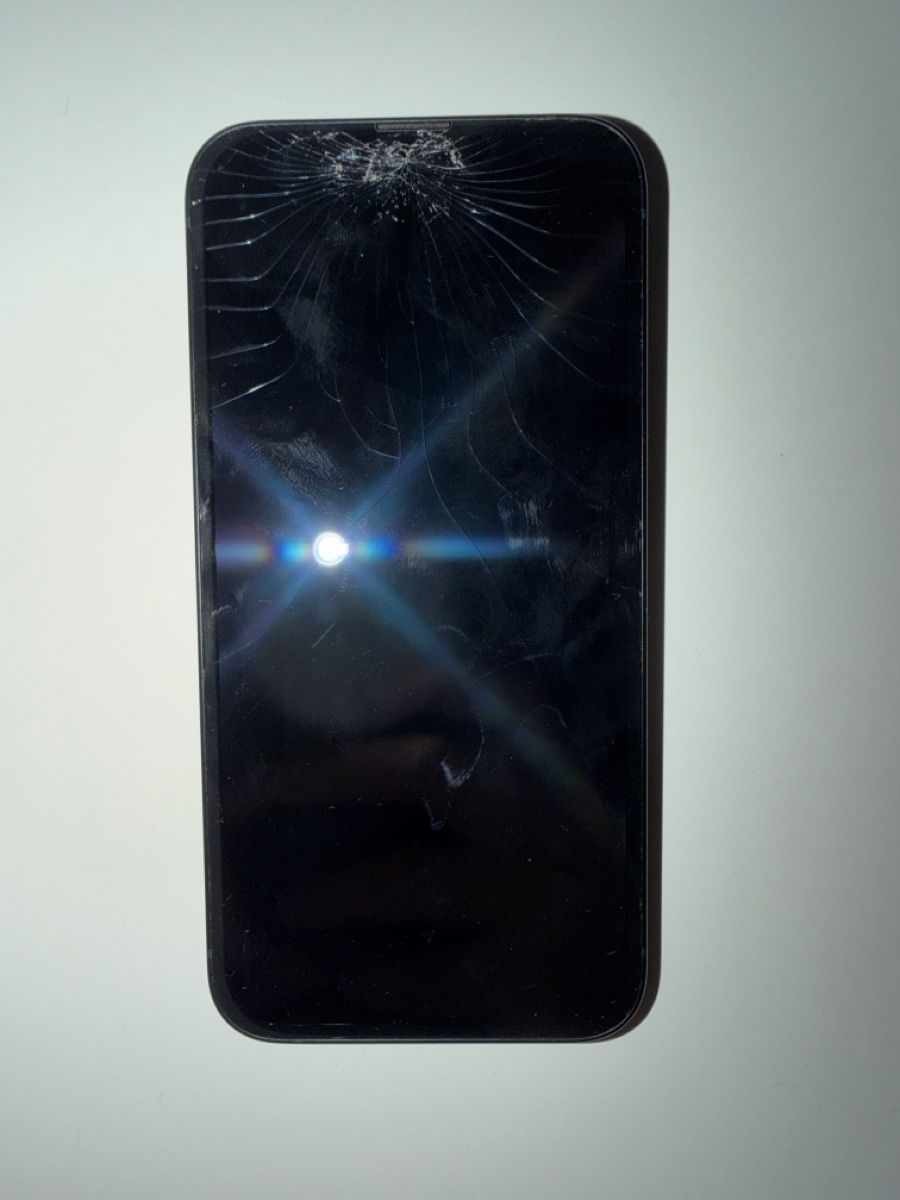 Apple Portables: iPhone 14 Black 128 Go - broken screen  – D'occasion à Cernier par Kairjo 3