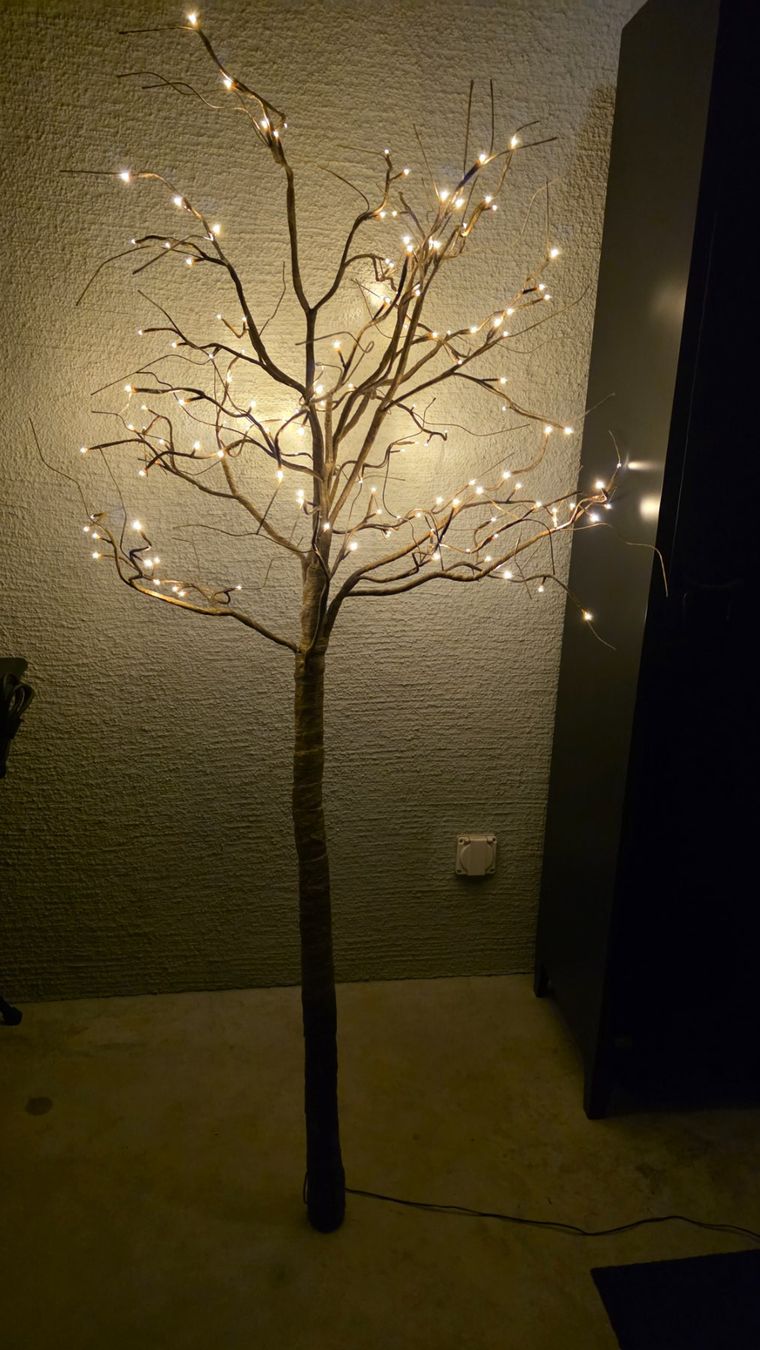 Tutte le decorazioni: Deko Baum mit Lichterkette Braun 150cm – Usato da Näfels venduto da jayjay1968 5