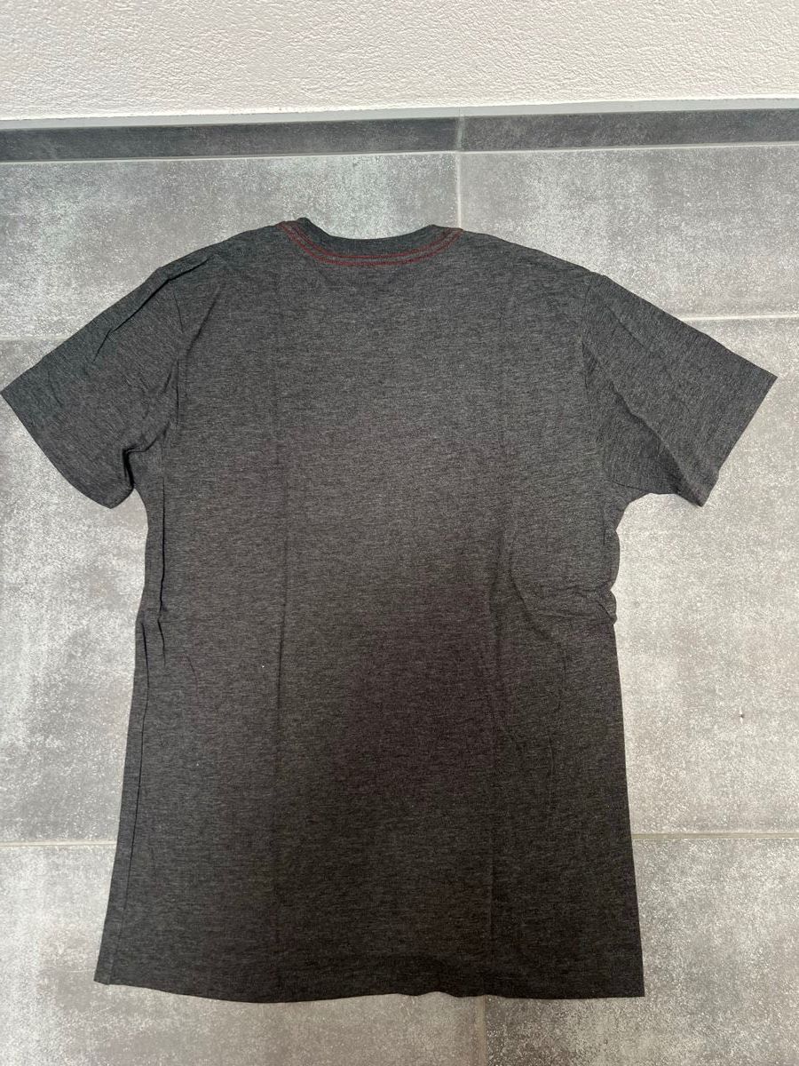 RVCA T-shirt: RVCA Shirt Grösse M – Usato da Wettswil venduto da alstel24 2