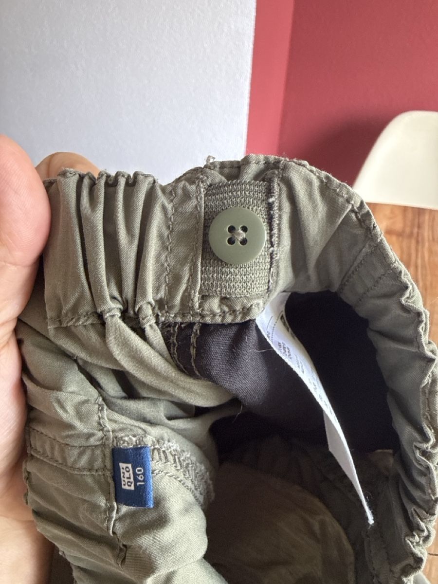 Uniqlo Pantaloni: Uniqlo Cargo Hose 160 – Usato da Zürich venduto da Mothai 7