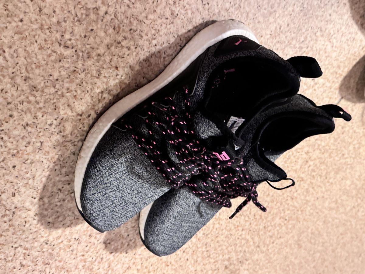 Nike Scarpe da donna: Puma schuhe Grösse 38 – Usato da Oeschgen venduto da Mich_elle
