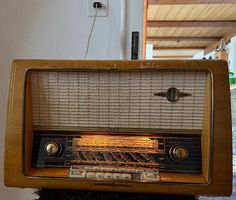 LOEWE UKW-Wellenradio
