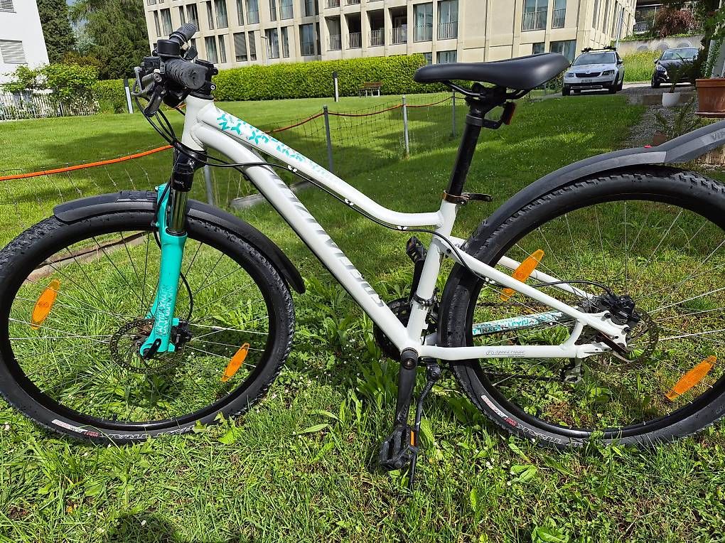 Specialized Biciclette: Specialized Jynx  650 B  27,5 " Kinder -, Mädchen MtB S – Usato da Arbon venduto da Antel