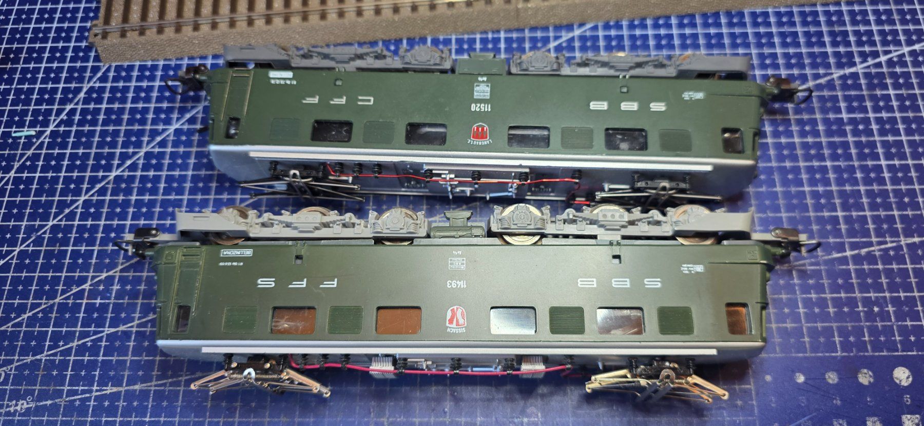 Lima Modellini di ferrovie: Lima Ae6/6 2 stück H0/DC Analog – Usato da Hochfelden venduto da Danizh0 2