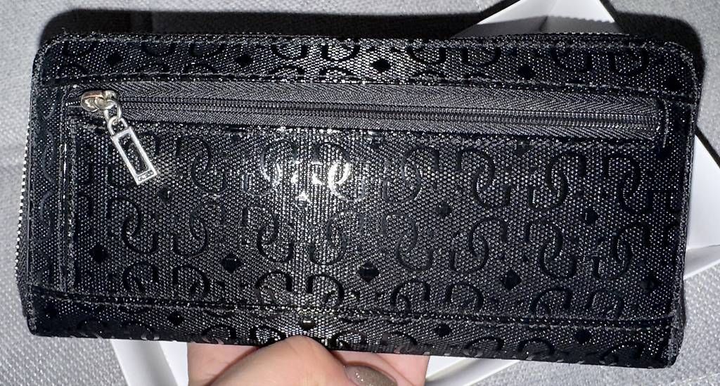 Portamonete: GUESS Portemonnaie – Usato da Lachen SZ venduto da Aysenur30 2