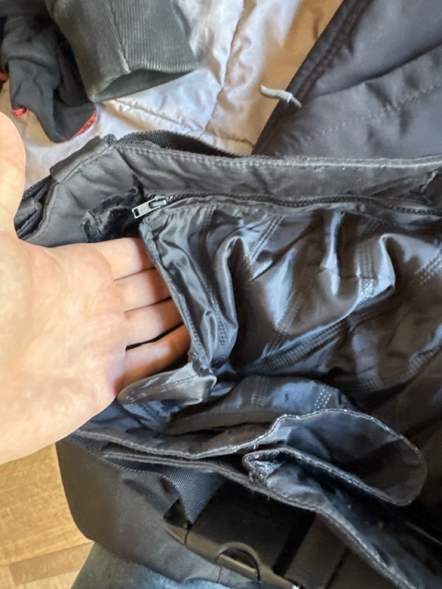 FLM Pantaloni: FLM Mottorradhose M Kurz – Usato da Horgen venduto da Basil.Morini 3