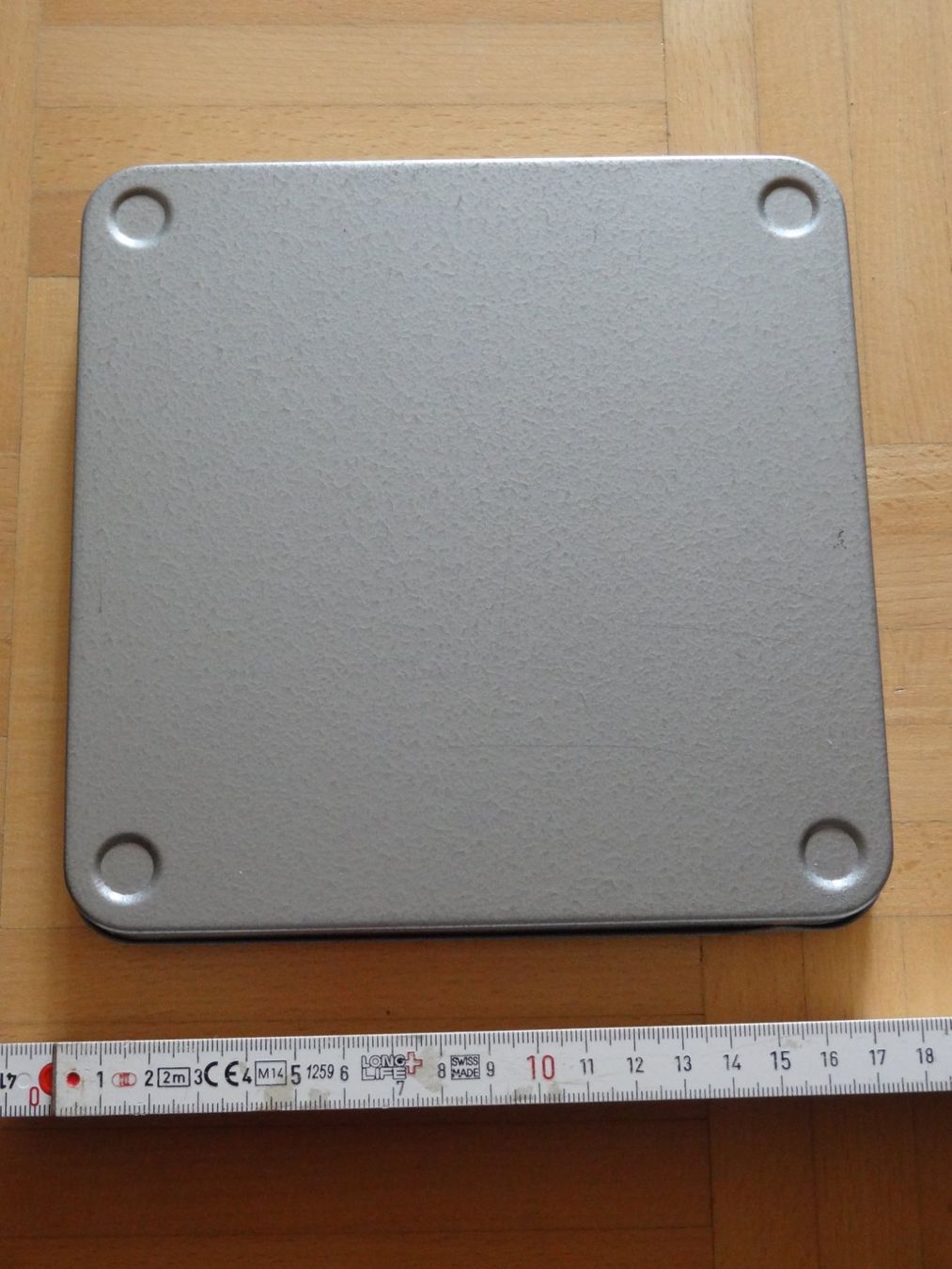 Barattoli: Filmdose metall 18cm quadratisch – Usato da Lausen venduto da somtech 2