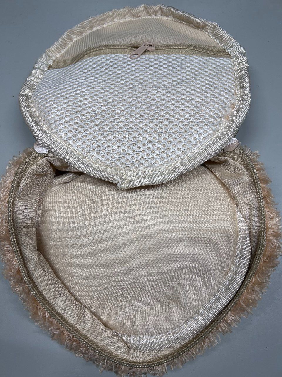 Taschen: Pochette in peluche 17 x 17 cm – Gebraucht aus Giubiasco von LorisVale 3