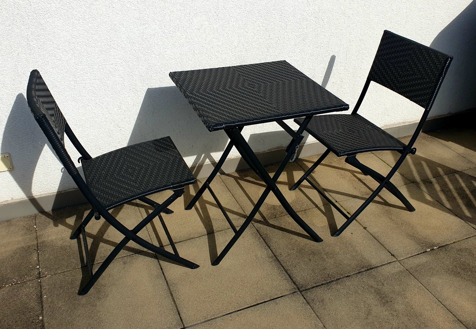 Set di tavolo e panche: Tisch/Stühle für Balkon oder Terrasse – Usato da Olten venduto da Daniel_642