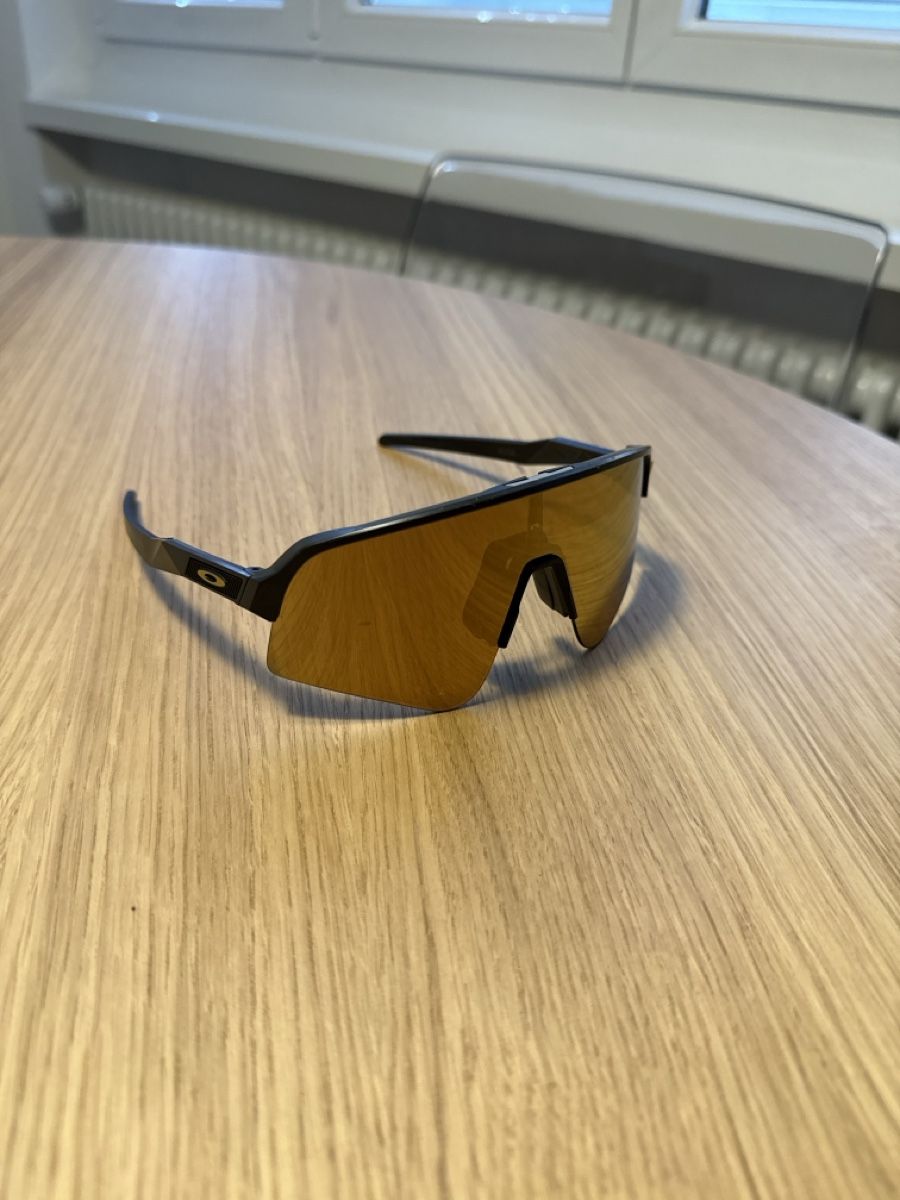 Oakley Occhiali & Lenti: Oakley Sutro sweep 24k – Nuovo (secondo la descrizione) da Uster venduto da Russicksrusso 2