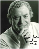MICHAEL CAINE - Grossfoto (20x25 cm) handsigniert w/COA
