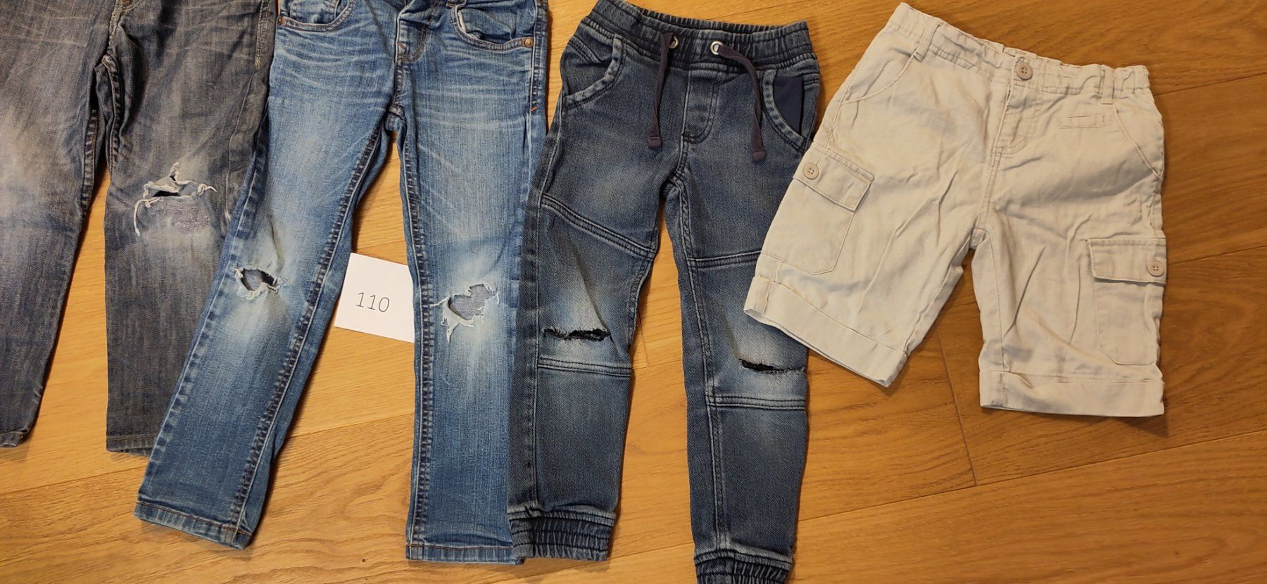 Ensembles coordonnés: Räuberpaket Hosen, Gr. 110, ideal zum Austragen, Spielen – D'occasion à Wil SG par crxschildi 2