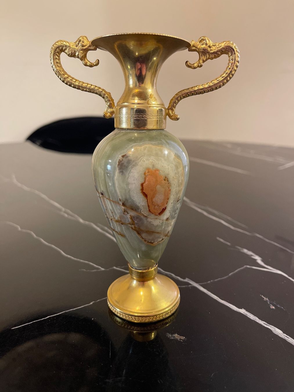 Vase & Récipients: Vase vintage en marbre – D'occasion à montreux par  4