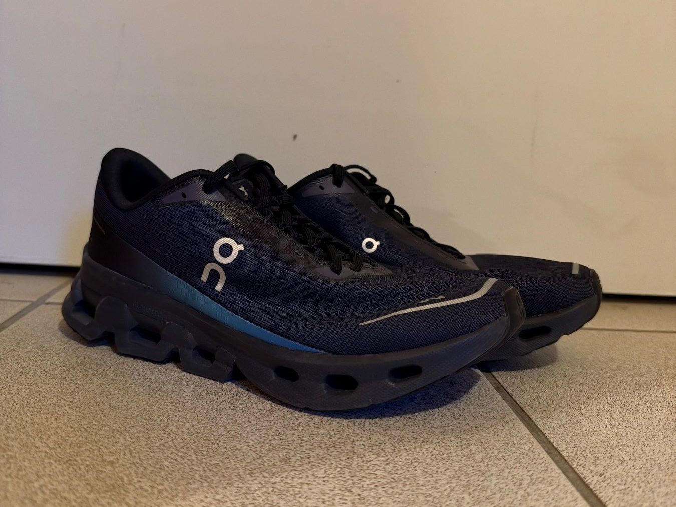 On Scarpe da uomo: On Cloudspark (Herren, Gr. 41) – Nuovo (secondo la descrizione) da Grabs venduto da tis_wr6j 1