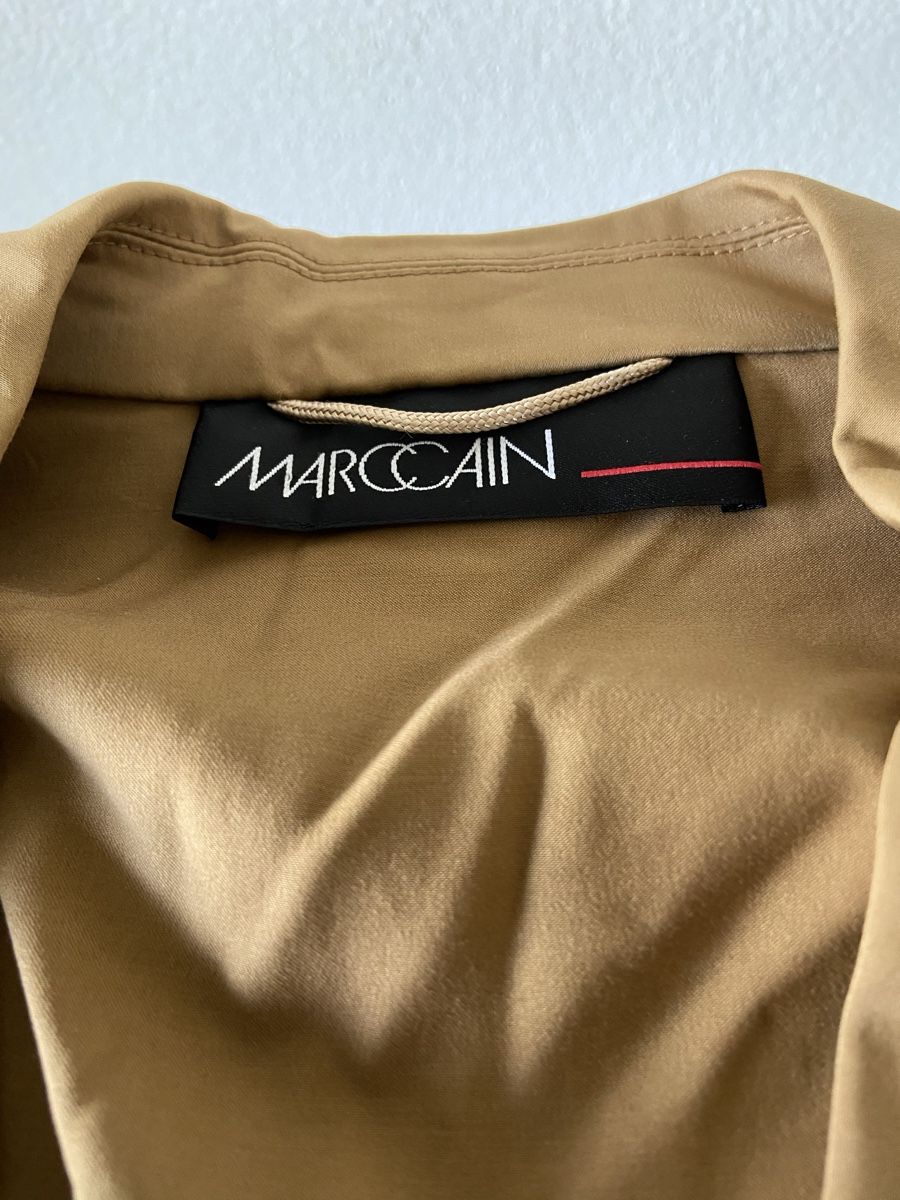 Marc Cain Giacche: Neue MARCCAIN beige Jacke Gr. 5 – Nuovo (secondo la descrizione) da Oftringen venduto da andrax 1