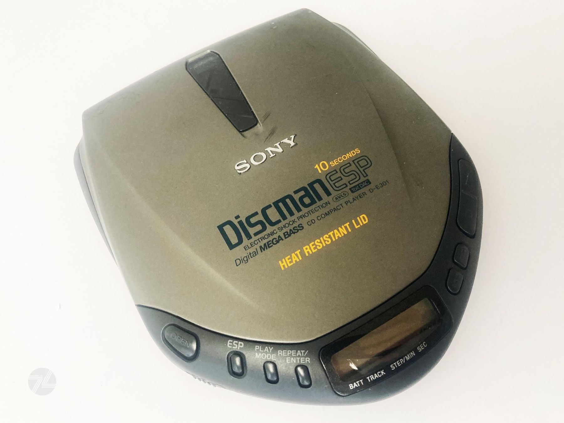 Sony Lecteur media portable: Sony Discman ESP D-E301 CD Player mit Netzteil – D'occasion à Wetzikon ZH par cyan74 1