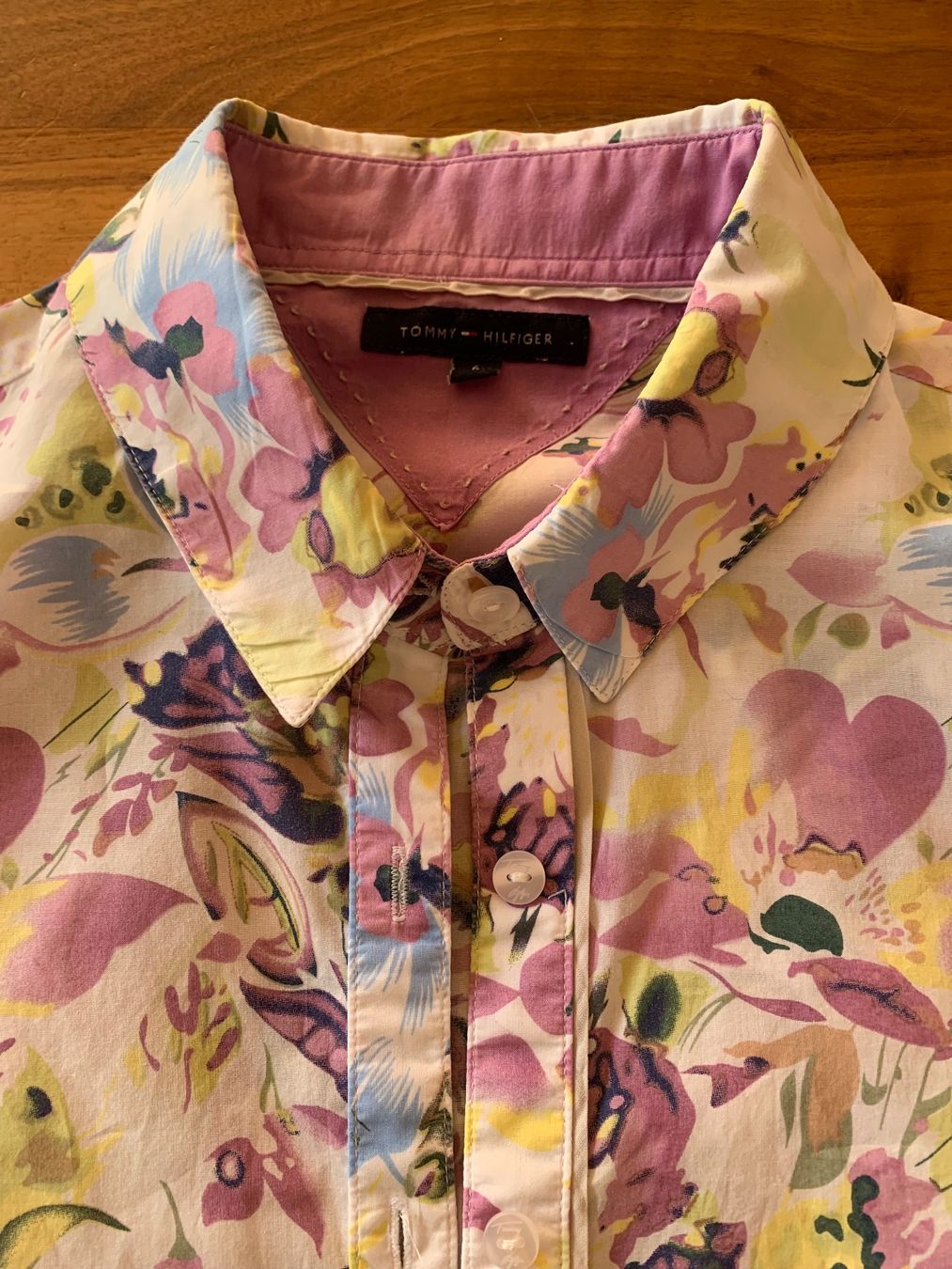 Tommy Hilfiger Camicette: TOMMY HILFIGER wunderschöne bunt Bluse/Hemd Gr. 6 – Nuovo (secondo la descrizione) da Meiringen venduto da snahhanssnah 2