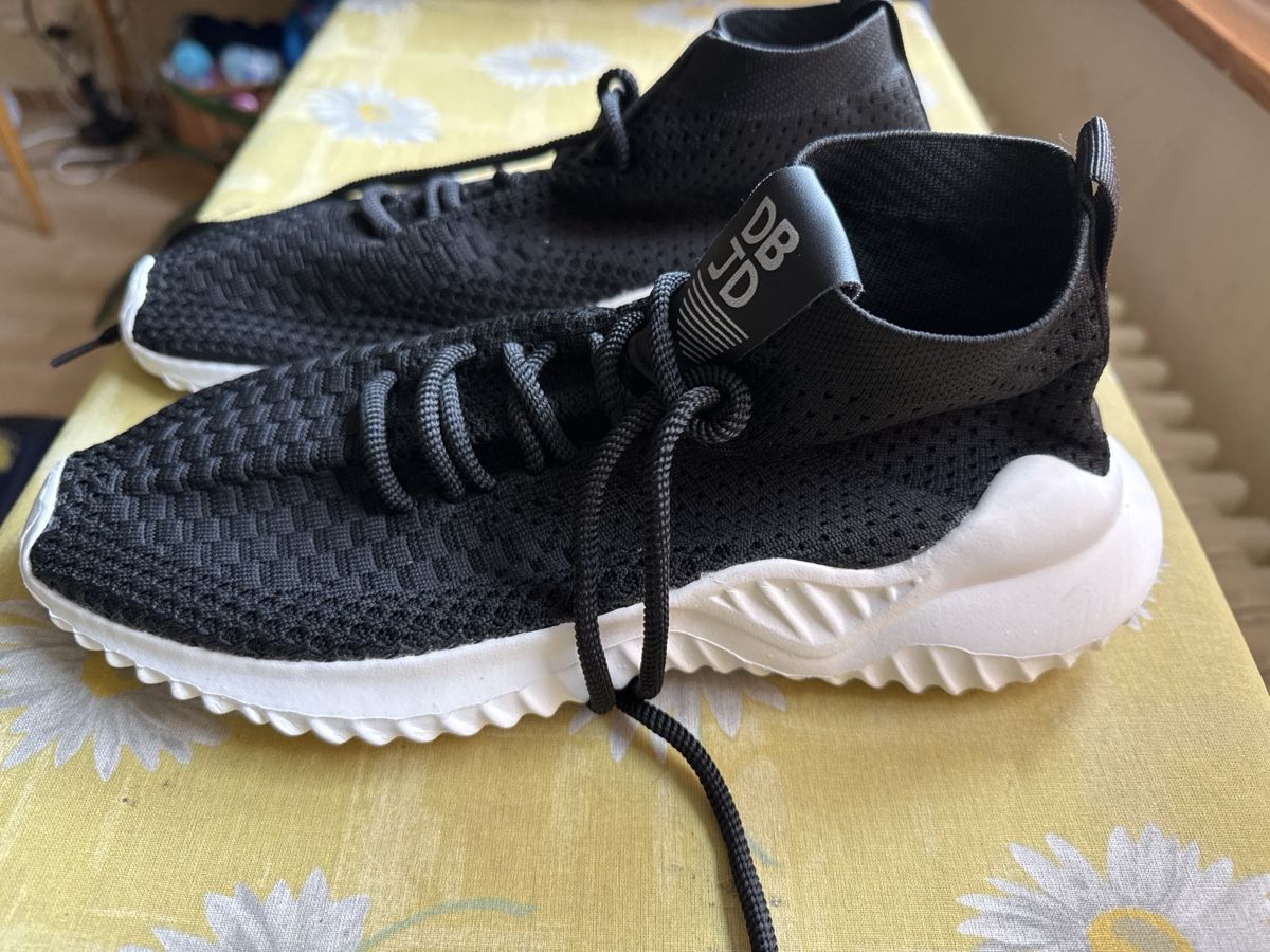 Herrenschuhe: Turnschuhe, DB JD, Grösse 42 – Gebraucht aus Basel von balenadelfino 1