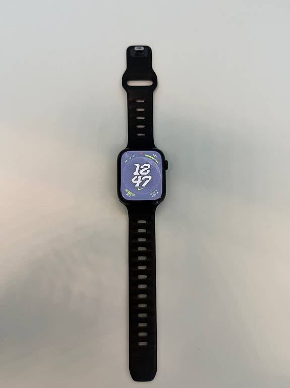 Smartwatch: Apple Watch série 7 – Usato da Meyrin venduto da mus_9ncx