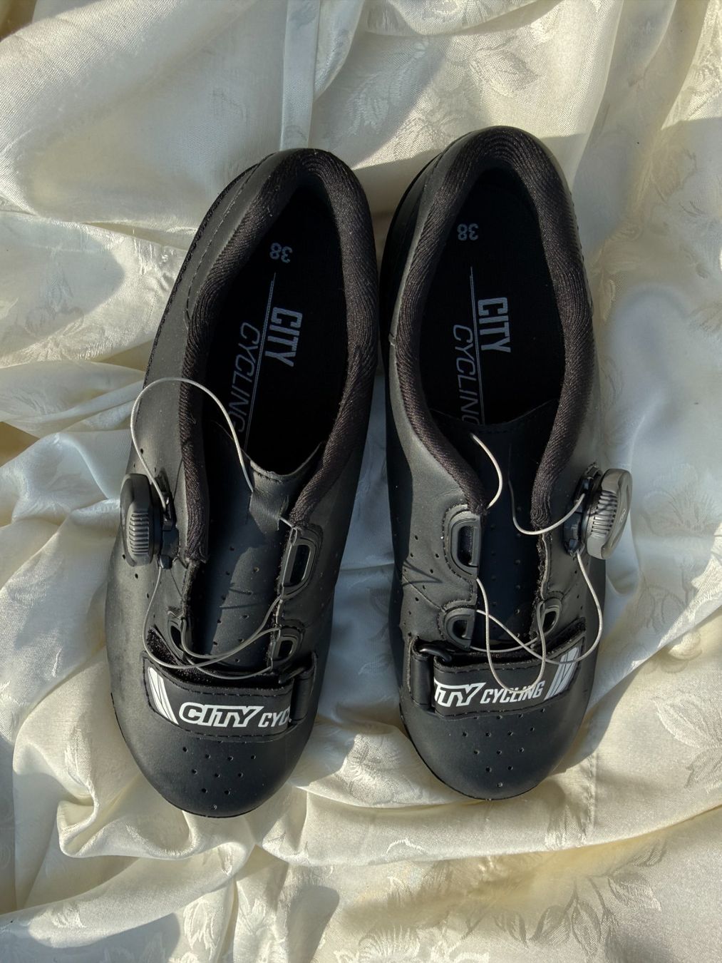 Scarpe da uomo: Fahrradschuhe mit Carbonfasersohlen Grösse 38 - NEU – Nuovo e nell'imballaggio originale da Vacallo venduto da cri_229f 5
