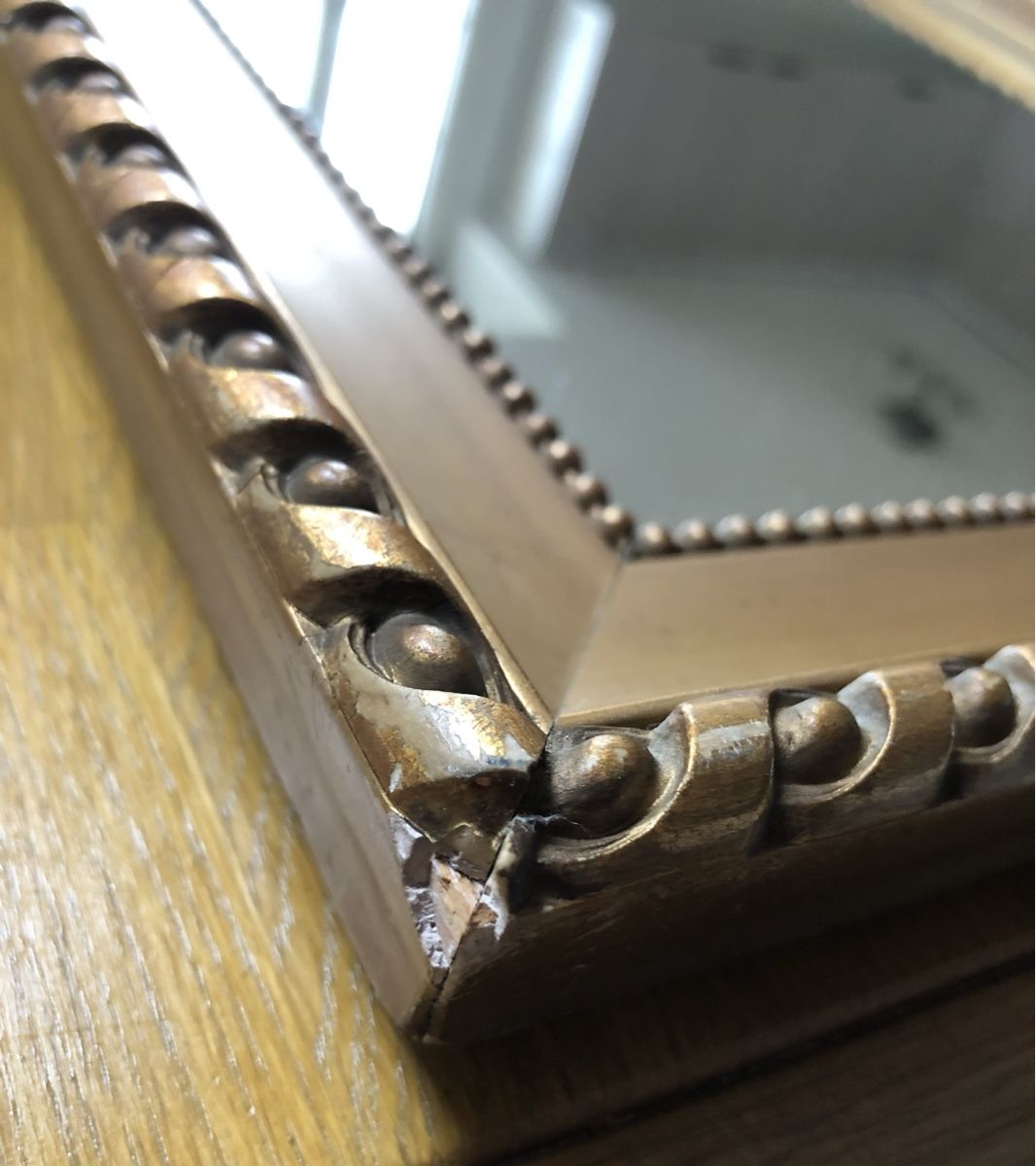 Specchi: Goldiger Vintage Spiegel mit Rahmen – Usato da Römerswil LU venduto da Icehead 8