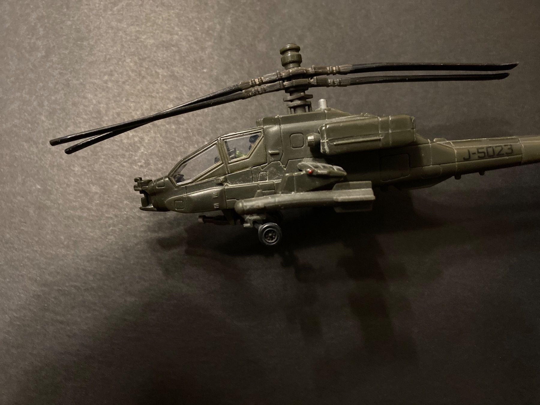 Spielzeuge: Apache Helikopter 🚁 Spielzeug – Gebraucht aus St. Gallen von Mit_Preisvorschlag 2