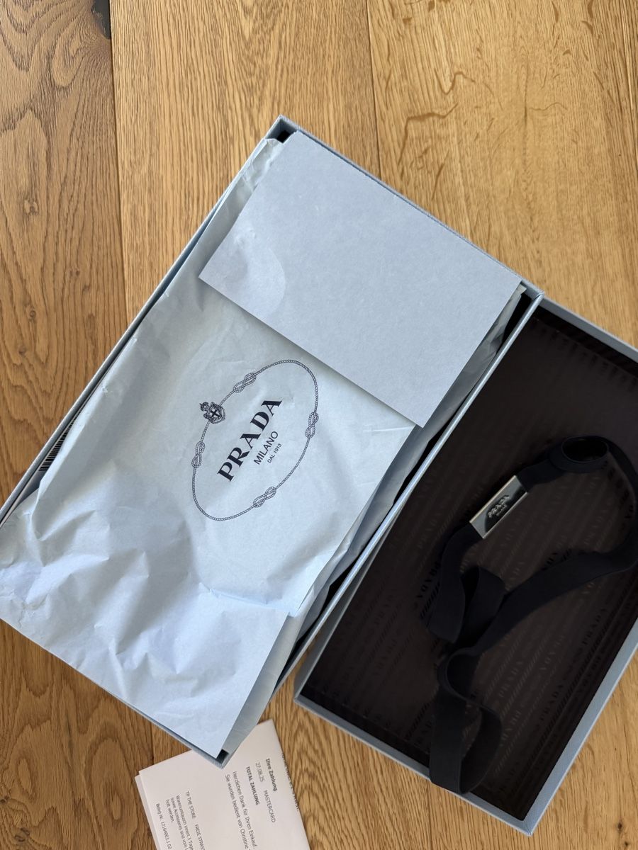 Prada Scarpe da donna: Prada Shuffle Antikleder-Loafer, Grösse 39 – Nuovo e nell'imballaggio originale da Allschwil venduto da adrke 9