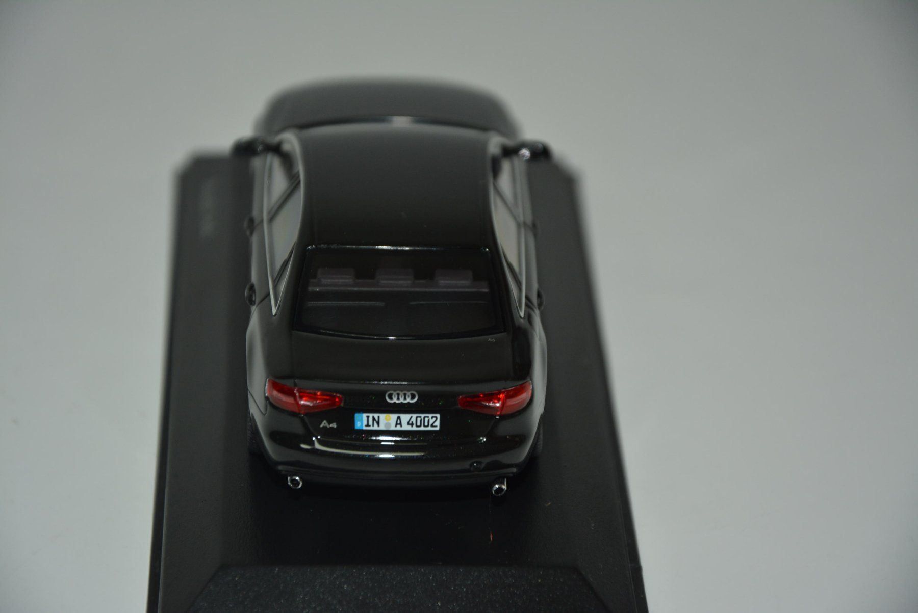 Audi Modellini d'auto: Audi A4 Limousine , Minichamps , 1:43 – Nuovo (secondo la descrizione) da Goldach venduto da Feivel9 8