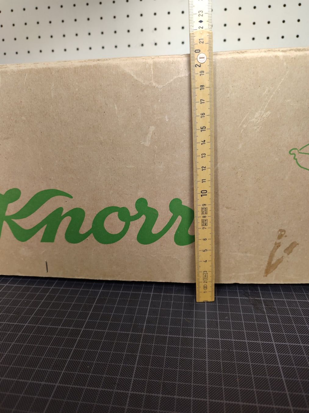Casse di trasporto: Wunderschöne alte Kartonschachtel KNORR – Usato da Gelterkinden venduto da MYSTOREFORYOU4460 4