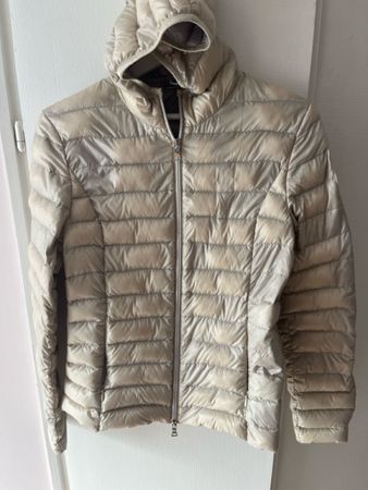 Light warm S puffer jacket Italy 🇮🇹 