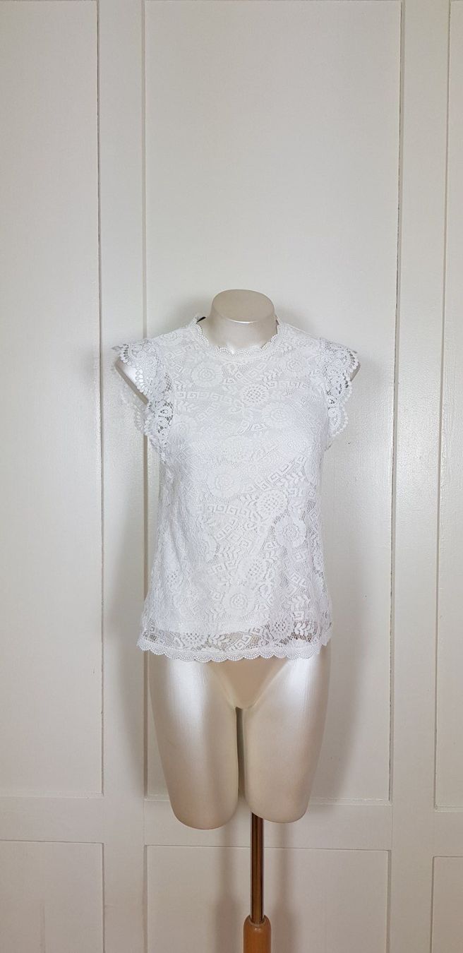 Pieces Top: Buse, Spitze, Doublure, pieces, Gr. S – Usato da Uster venduto da Astral