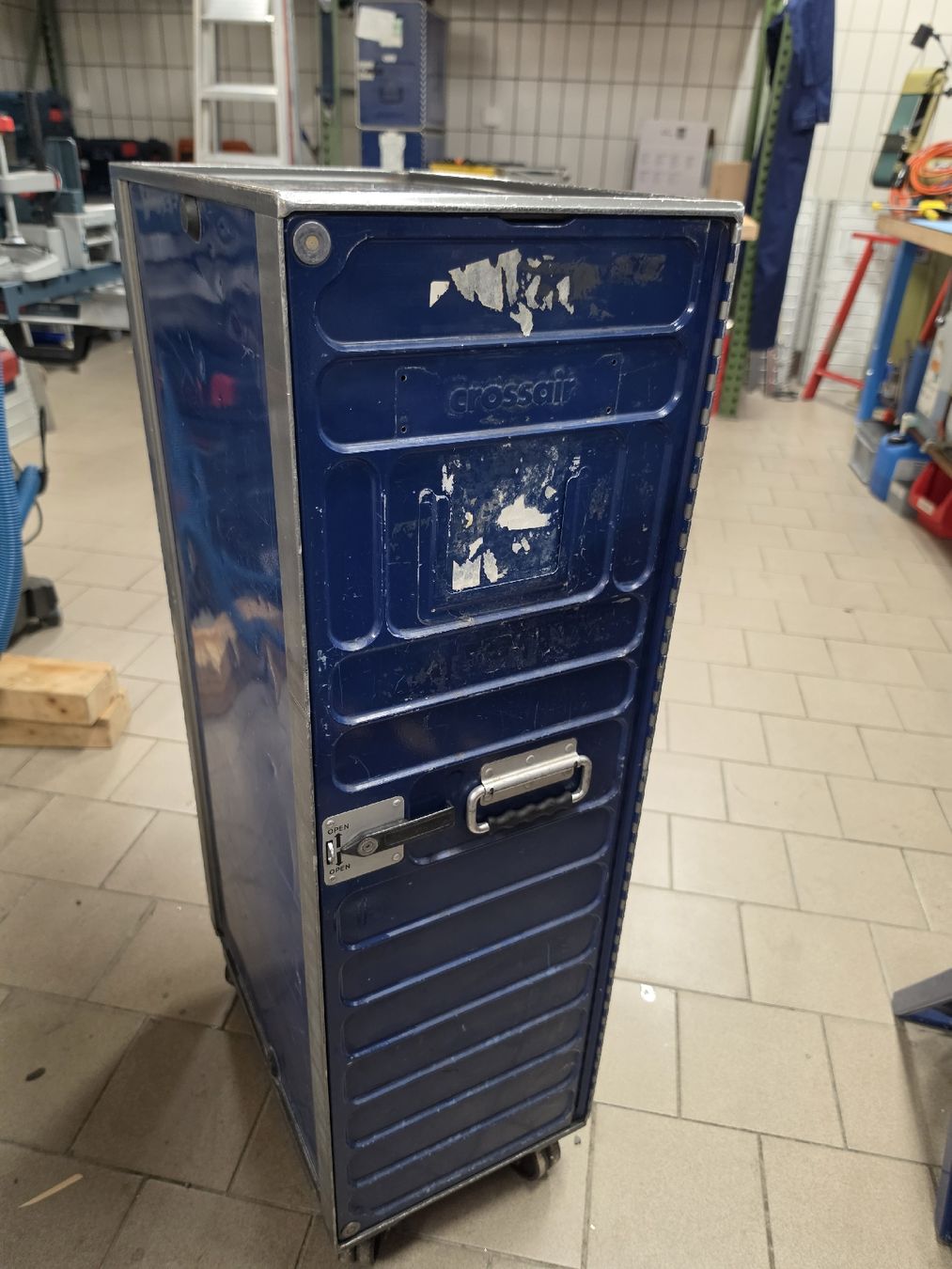 Altro in Aeronautica: Flugzeugtrolley-3/4 Size Crossair – Usato da Glattfelden venduto da hbct 5