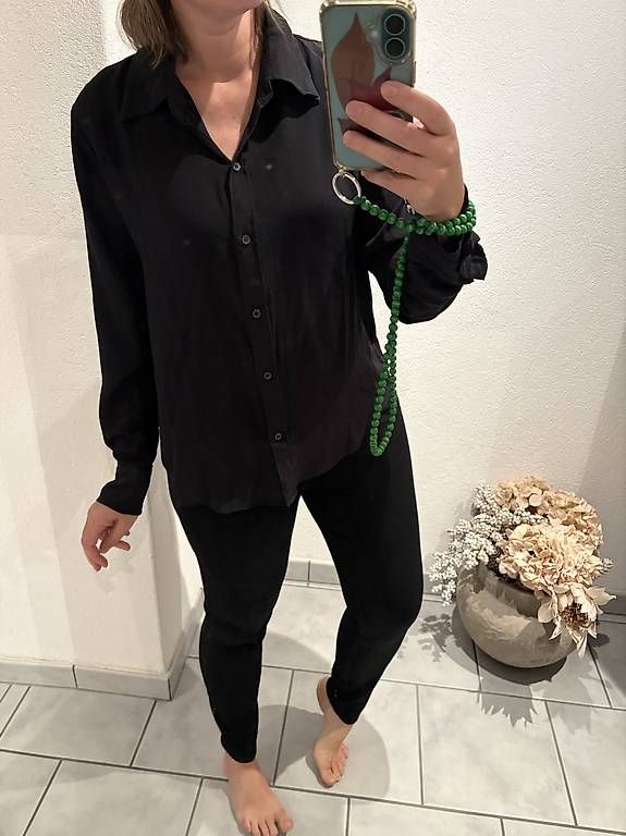 Lots de vêtements: Kleiderpaket "capsule" Grösse M/L – D'occasion à Unterägeri par mar_96hk 1