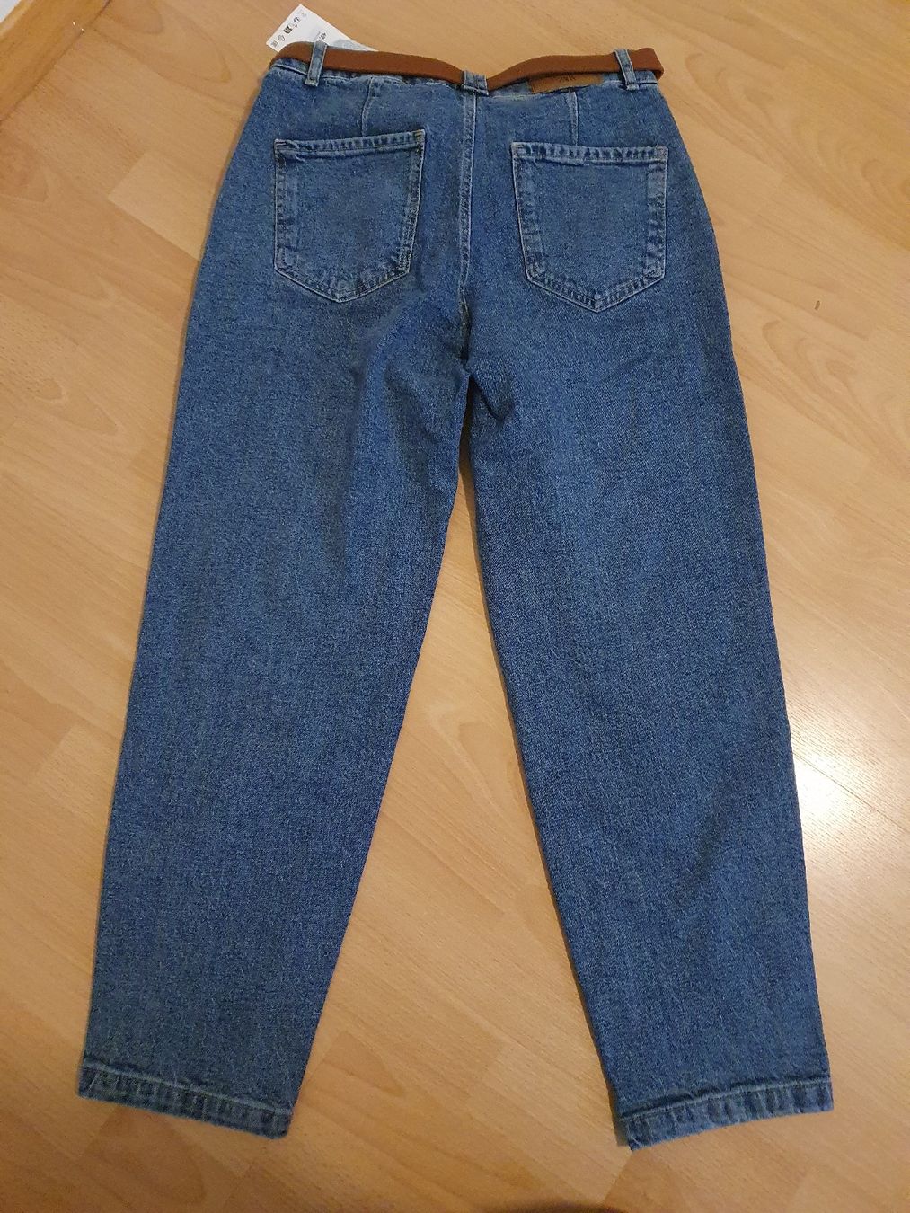 Zara Jeans: neue Jeans mit Gurt von Zara – Neu und originalverpackt aus St. Gallen von 1811123 1