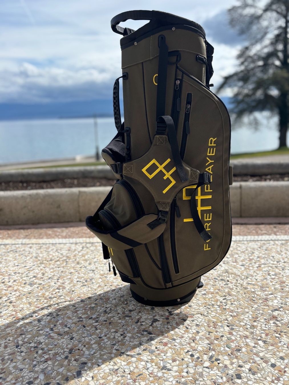 Borse: FOREPLAYER exclusive golf bag Limited Edition 1/50 – Nuovo e nell'imballaggio originale da Lausanne venduto da FOREPLAYER 1