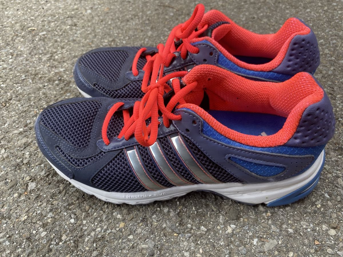 Adidas Herrenschuhe: Adidas Duramo 5 W. Size 39 1/3 – Gebraucht aus Versoix von av_q1290
