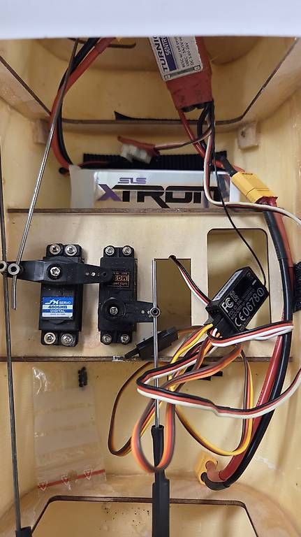 Cessna Modellismo RC: Cessna 182 E-Motor mit Akku – Usato da Oberstammheim venduto da Ziesche 4
