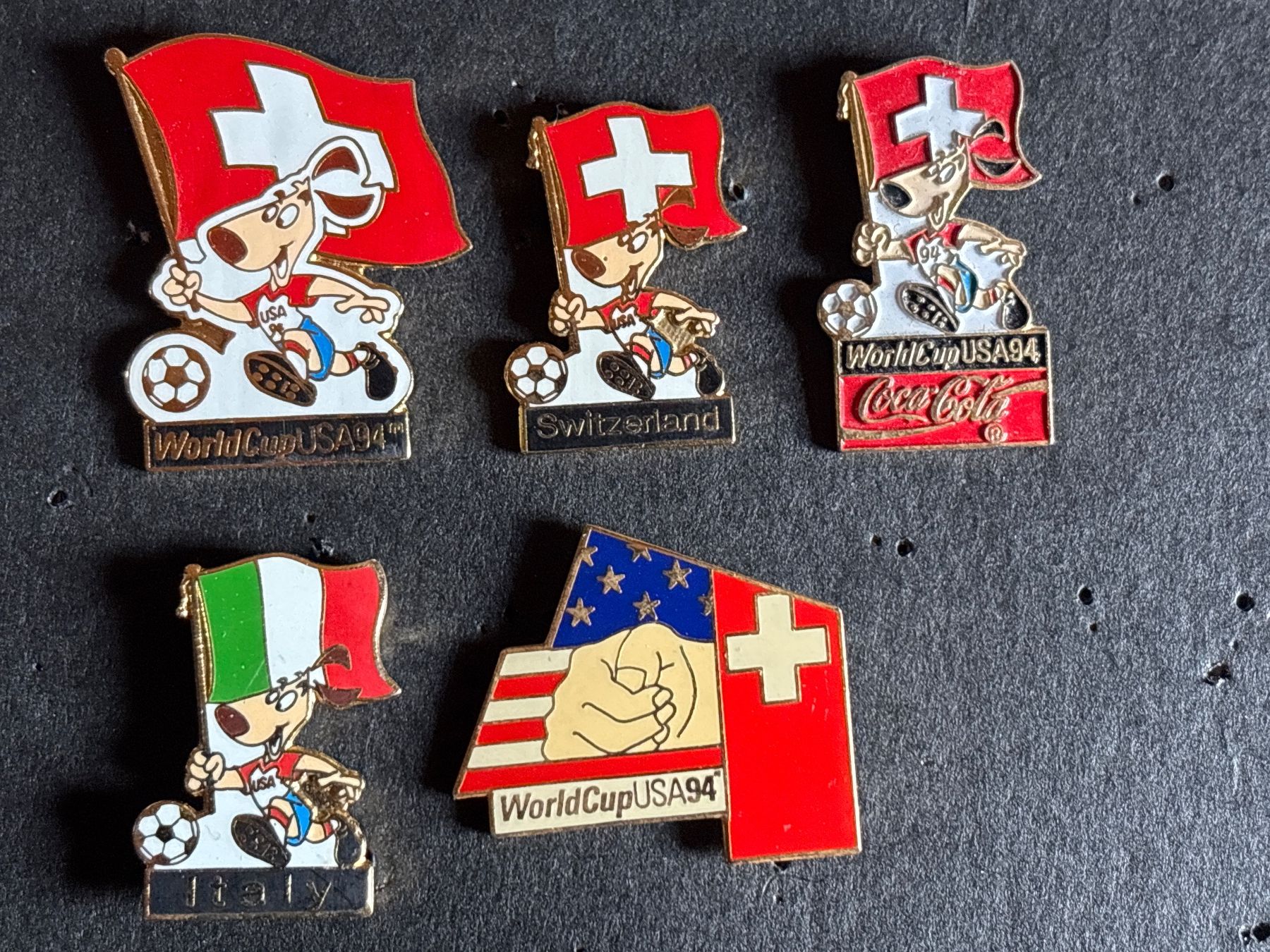Placchette & Badge: Pins Fussball WM 94 – Usato da Lützelflüh-Goldbach venduto da NicoleL.