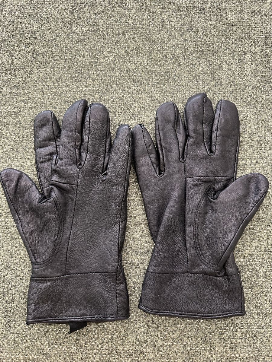 Gants & mitaines : Schwarze Lederhandschuhe – D'occasion à Steinhausen par casaplia 1