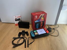 Nintendo Switch OLED-OVP + kompl.Zubehör + Case+Displayfolie