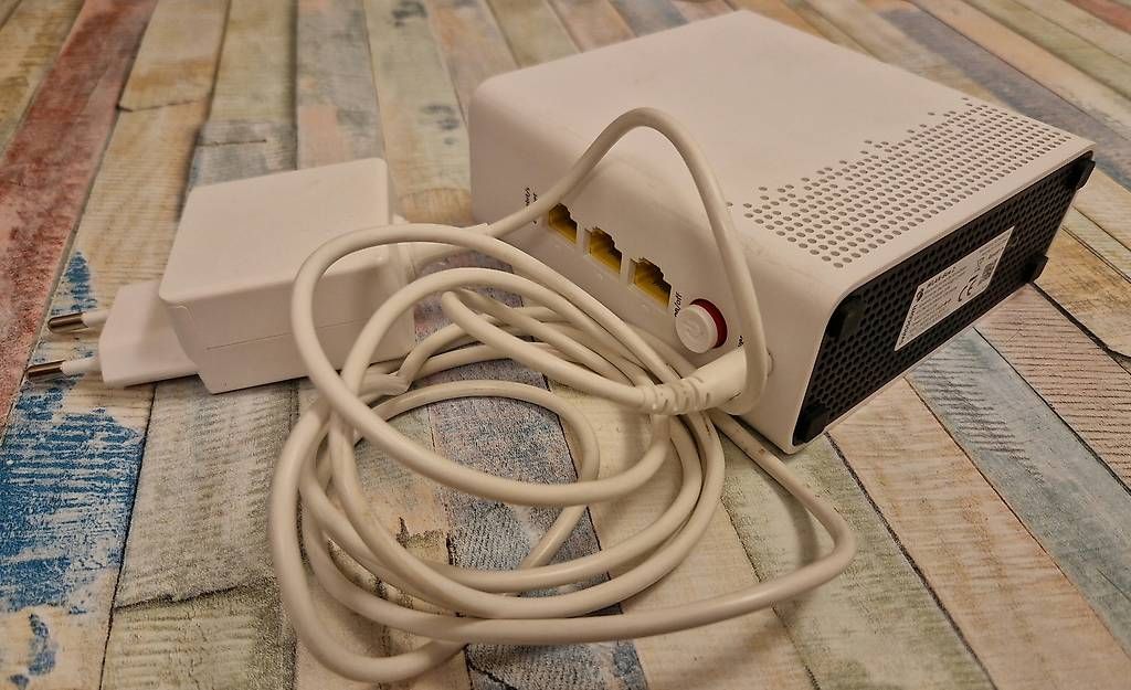 Swisscom WiFi: WLAN-Box 2 Swisscom – D'occasion à Someo par tania82 1
