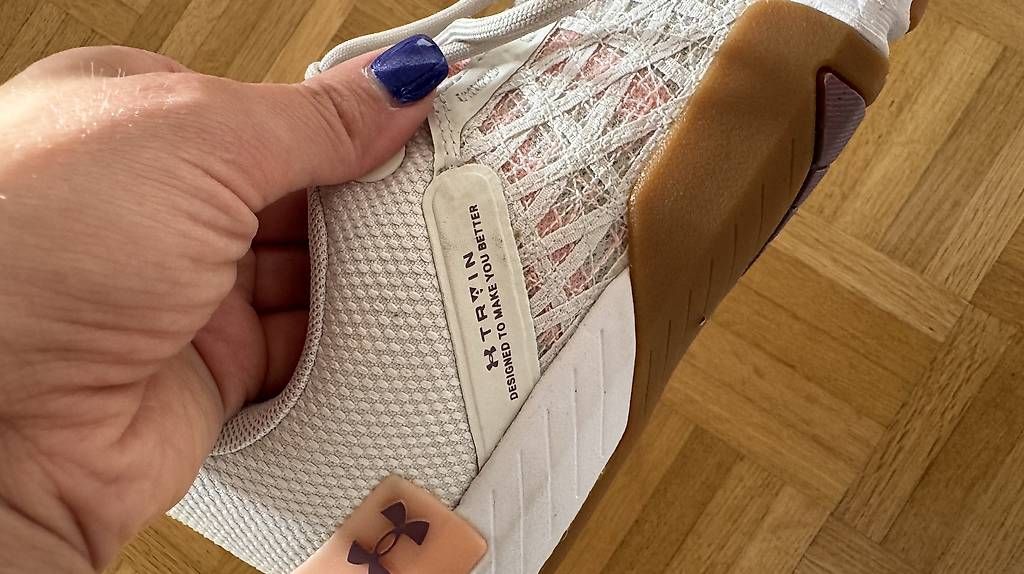 Under Armour Scarpe da donna: Sneakers Under Armour – Usato da Muttenz venduto da kim_6vx8 3