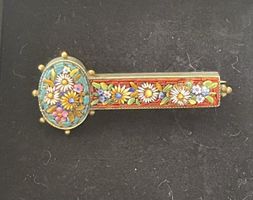 Beautiful micro-mosaic brooch (mid 20th century)