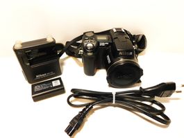 Nikon Coolpix 8700 8MP Digitalkamera 2004er