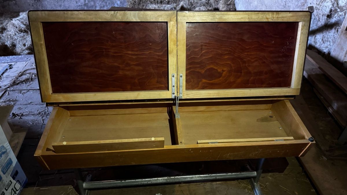 Schreibtische: Bureau d’écolier – Gebraucht aus Lignières von Alains69 3
