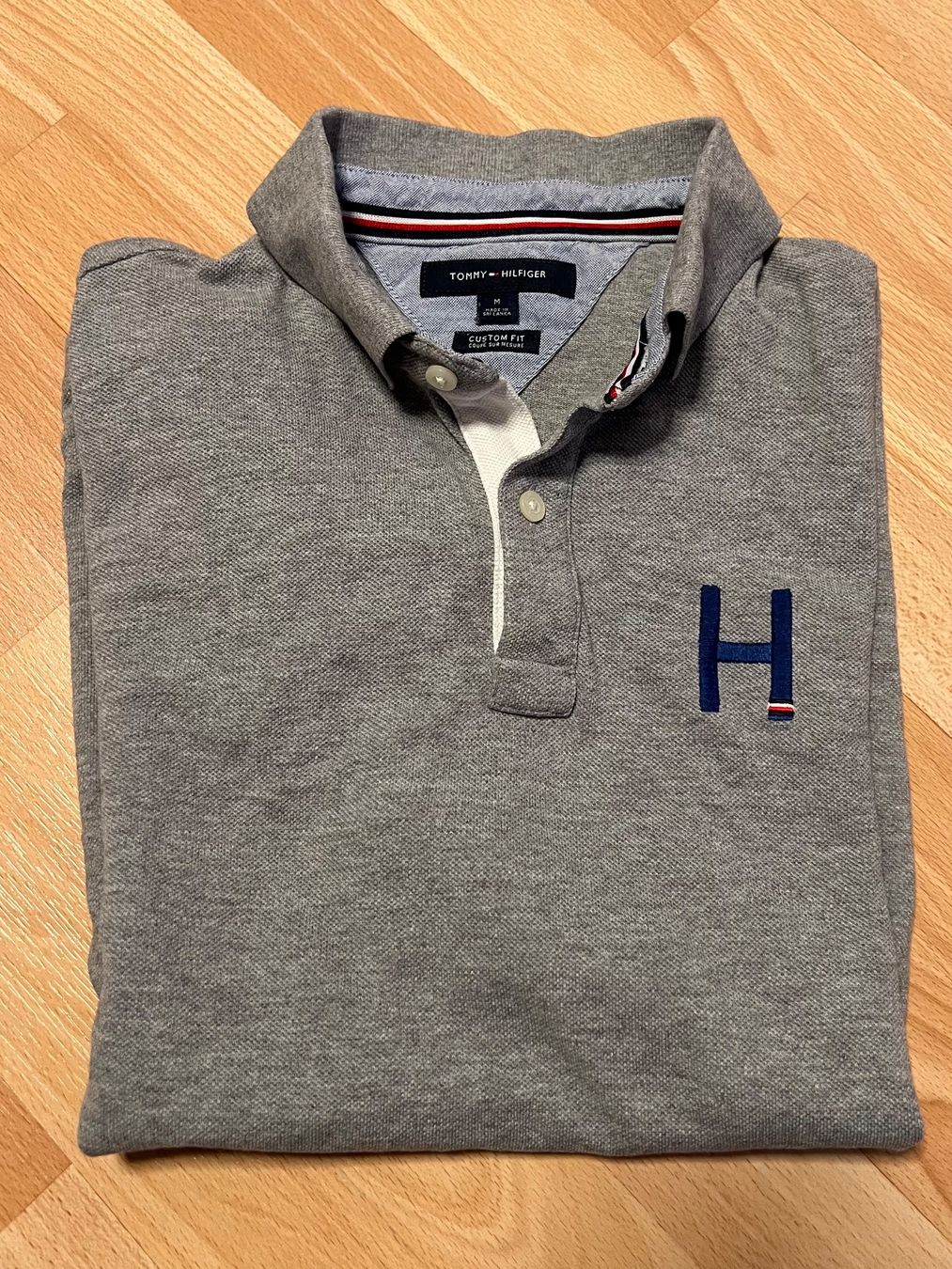 Magliette Polo: TOMMY HILFIGER Poloshirt – Usato da Uetendorf venduto da Stoun