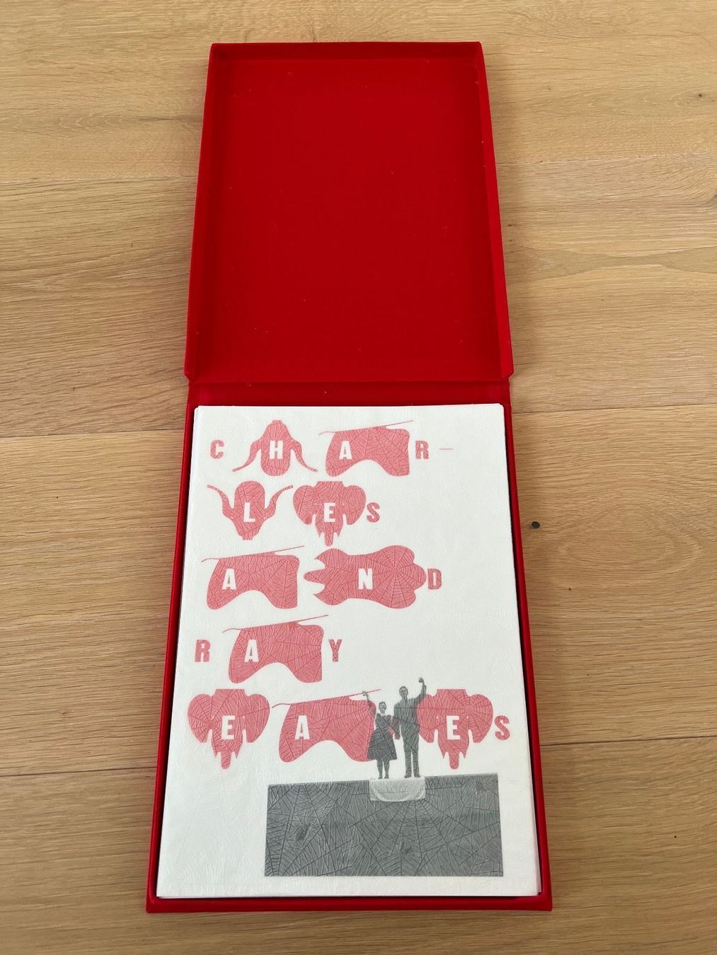 Foto & Immagini: Eames Plywood Elephant Dokumentation – Nuovo (secondo la descrizione) da Beinwil am See venduto da isole 6