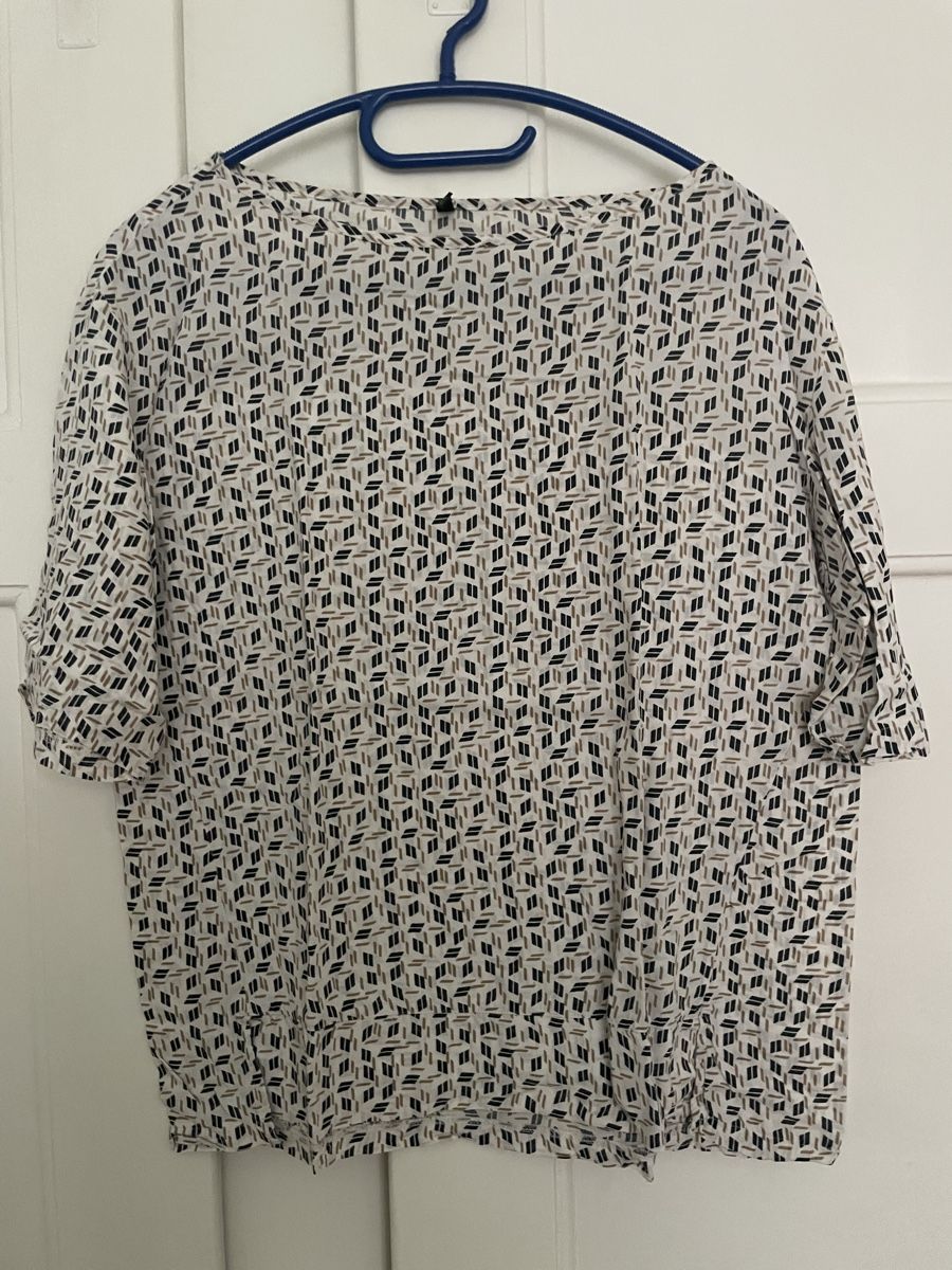 Benetton T-shirt: Tshirt Benetton – Usato da Bern venduto da Triici 1