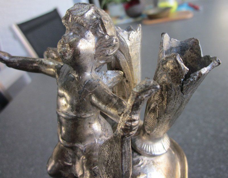 Skulpturen & Statuen: Skulptur, Ständer, Putti auf Kugel messingfarben – Gebraucht aus Bischofszell von raika 6